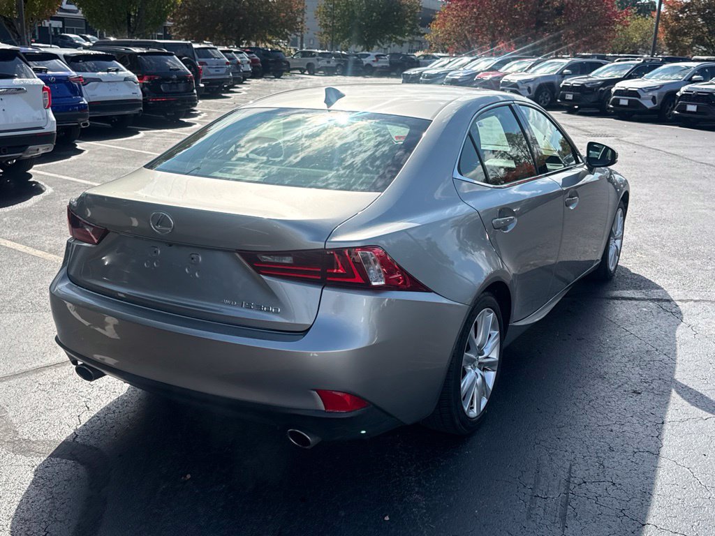Used 2016 Lexus IS 300 AWD w/ Premium Package image 7
