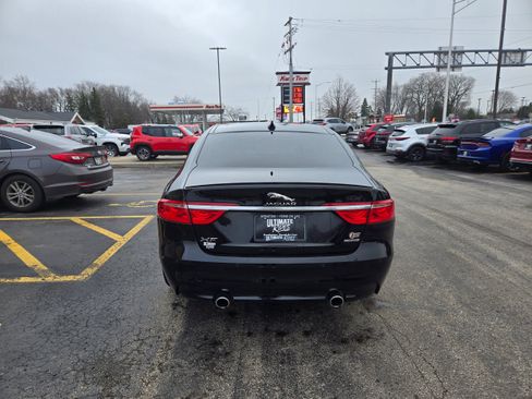 Used 2017 Jaguar XF S AWD/4WD image 10