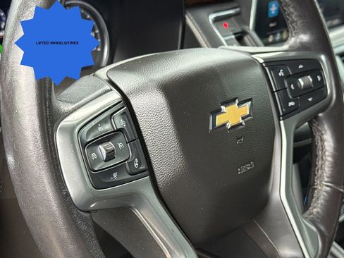 Used 2021 Chevrolet Suburban Premier AWD/4WD image 29