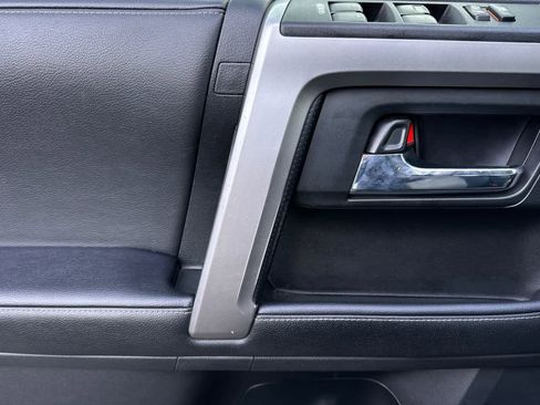 Used 2021 Toyota 4Runner SR5 image 12