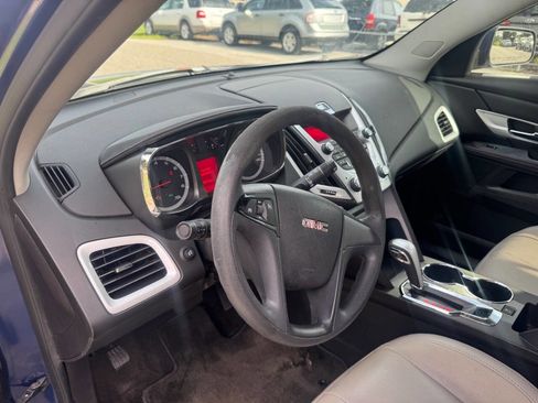 Used 2010 GMC Terrain SLE FWD image 9