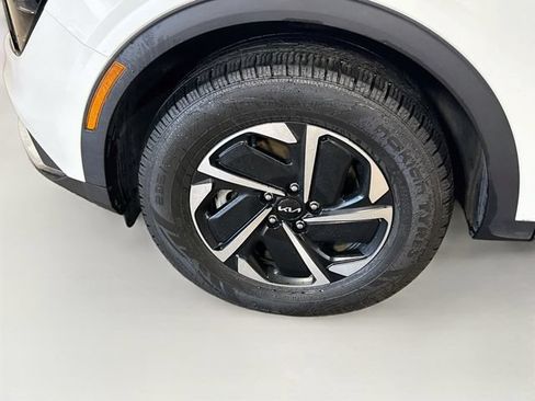 Used 2023 Kia Sportage LX AWD/4WD image 10