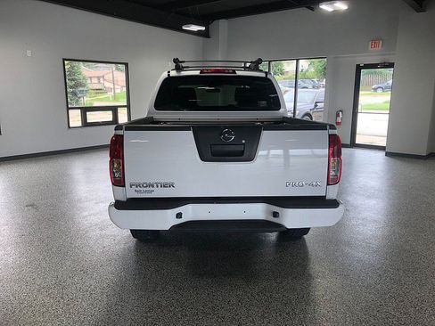 Used 2010 Nissan Frontier PRO-4X w/ Pro-4x Value Truck Pkg AWD/4WD image 4