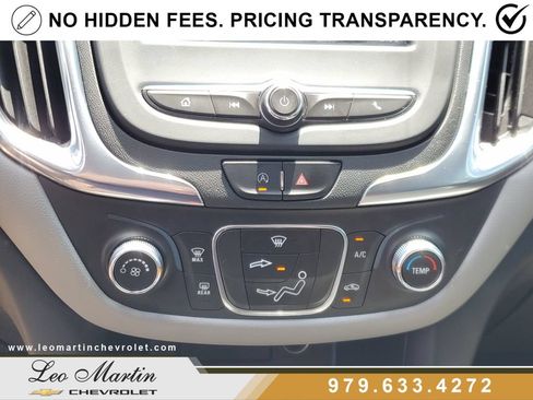 Used 2022 Chevrolet Equinox LS w/ LS Convenience Package FWD image 24