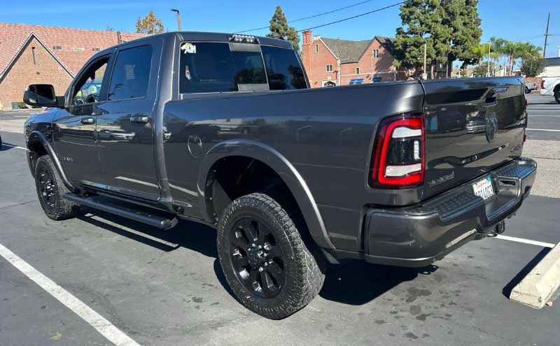 Used 2021 RAM 2500 Laramie w/ Night Edition AWD/4WD image 4