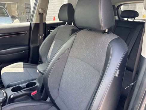 Used 2025 Kia Seltos S FWD image 38