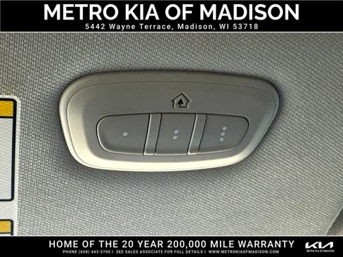 Used 2021 Jeep Cherokee Latitude Lux w/ Comfort/Convenience Group AWD/4WD image 28
