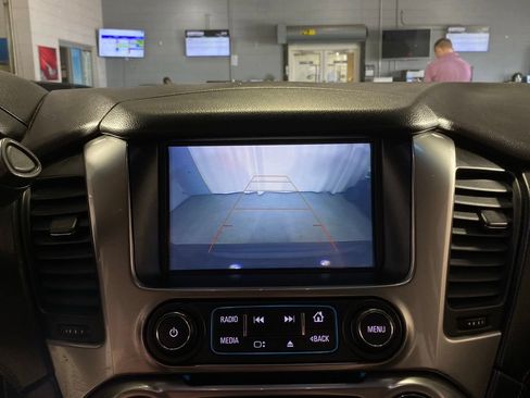 Used 2019 Chevrolet Tahoe LS AWD/4WD image 22