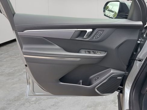 New 2025 Buick Enclave Sport Touring w/ Power Package image 24