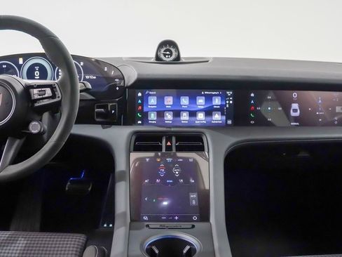 New 2026 Porsche Taycan image 22