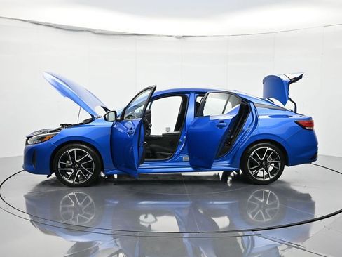 Used 2025 Nissan Sentra SR image 45