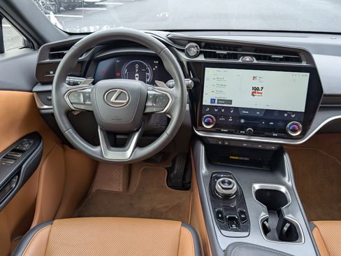 Used 2023 Lexus RZ 450e Premium w/ Technology Package image 17