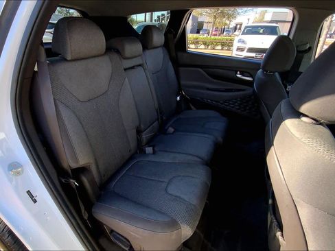 Used 2020 Hyundai Santa Fe SE image 19