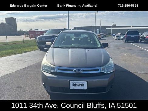 Used 2009 Ford Focus SE image 3