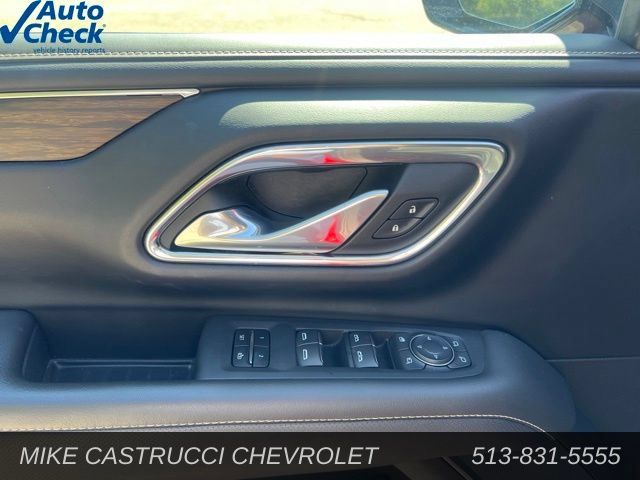 Used 2023 Chevrolet Tahoe Premier AWD/4WD image 12