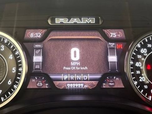 Used 2024 RAM 1500 Laramie RWD image 26