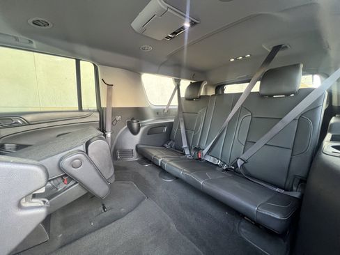 Used 2016 Chevrolet Suburban LTZ image 17