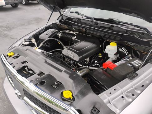 Used 2022 RAM 1500 Classic SLT w/ Trailer & Traction Group RWD image 19
