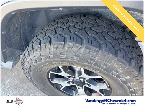 Used 2018 Jeep Wrangler Unlimited Rubicon AWD/4WD image 10