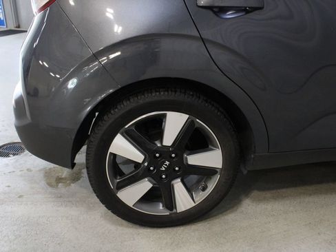 Used 2020 Kia Soul EX FWD image 26