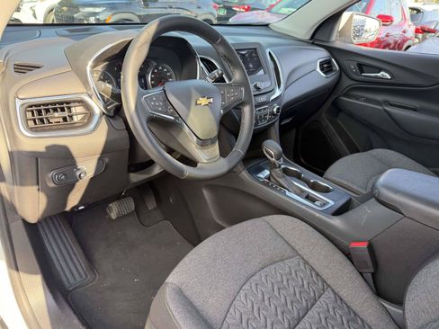 Certified 2023 Chevrolet Equinox LT FWD image 10