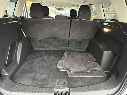 Used 2019 Ford Escape SE image 33