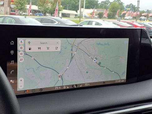 Used 2025 Nissan Armada SL w/ Captain's Chari Seat Package image 9