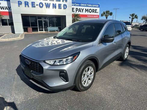 Certified 2024 Ford Escape Active FWD image 2
