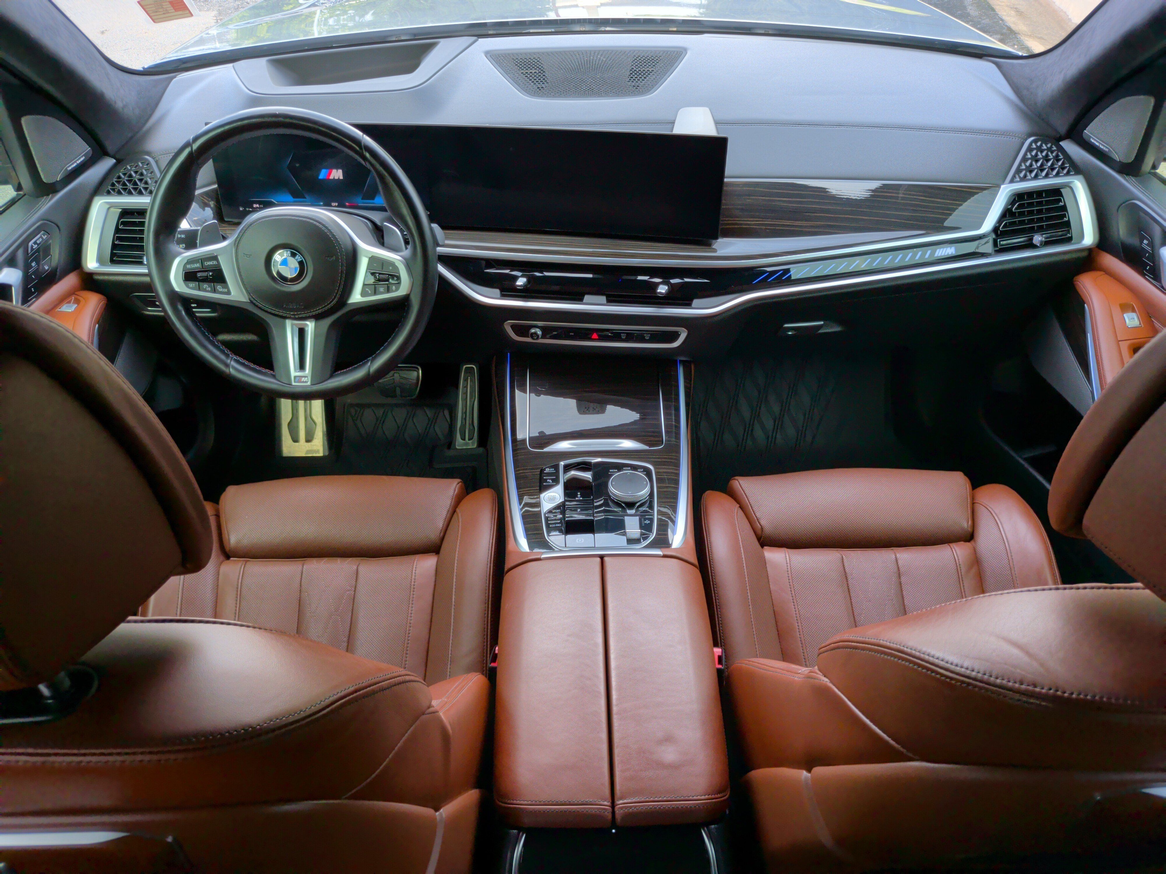 Certified 2024 BMW X7 M60i AWD/4WD image 35