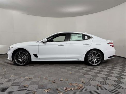 New 2026 Genesis G70 2.5T image 10