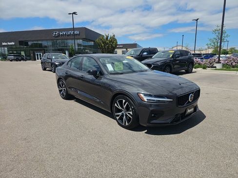 Used 2024 Volvo S60 B5 Core FWD image 7