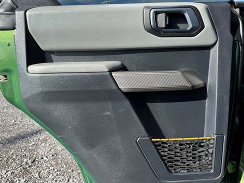 Used 2023 Ford Bronco Badlands image 25