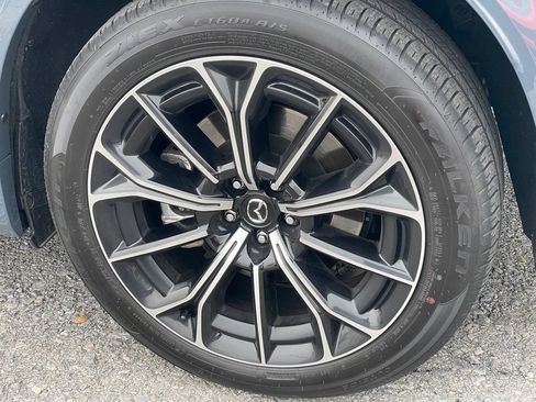 Certified 2025 MAZDA CX-70 Plug-In Hybrid w/ Premium Plus AWD/4WD image 34