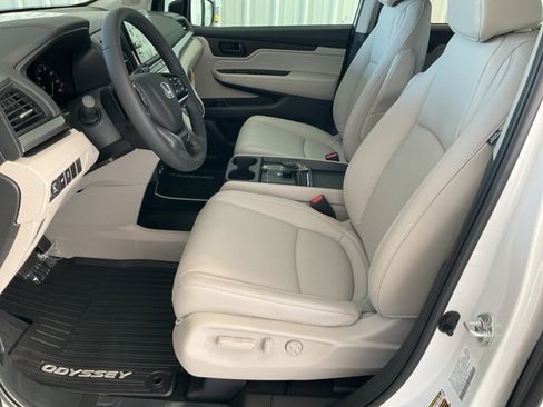 New 2026 Honda Odyssey EX-L image 4