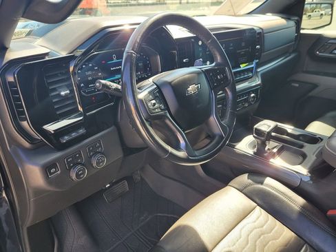 Used 2022 Chevrolet Silverado 1500 ZR2 w/ Technology Package image 13