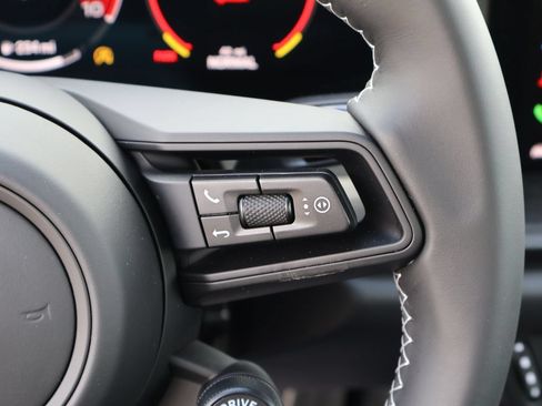 Certified 2026 Porsche 911 GT3 RWD image 31