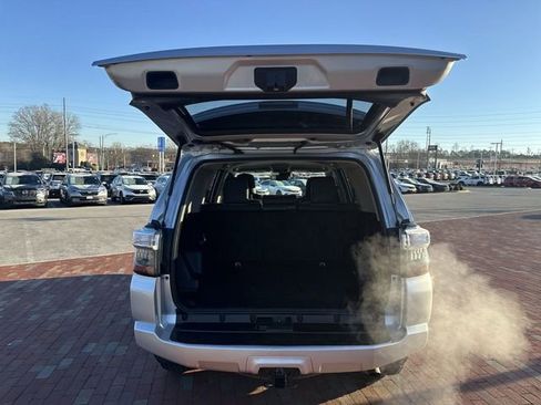 Used 2022 Toyota 4Runner SR5 Premium image 29