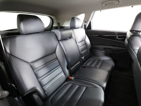 Used 2018 Kia Sorento EX AWD/4WD image 21
