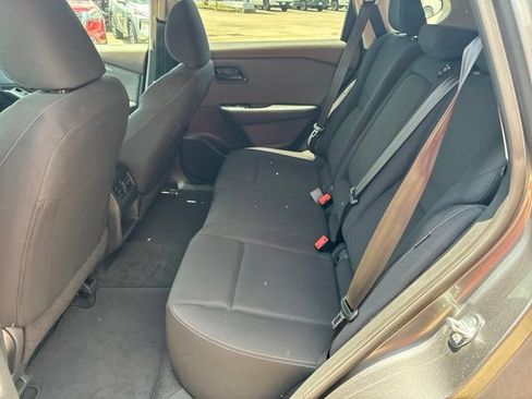 Used 2023 Nissan Rogue S FWD image 14