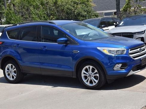 Used 2018 Ford Escape SE FWD image 5
