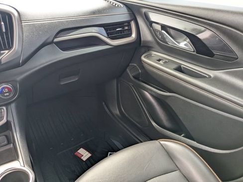 Used 2022 GMC Terrain AT4 w/ LPO, Floor Liner Package AWD/4WD image 17
