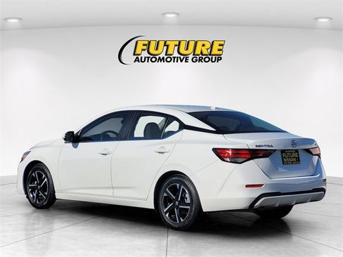 Used 2024 Nissan Sentra SV image 7
