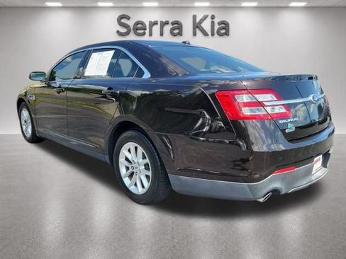 Used 2014 Ford Taurus SE FWD image 3
