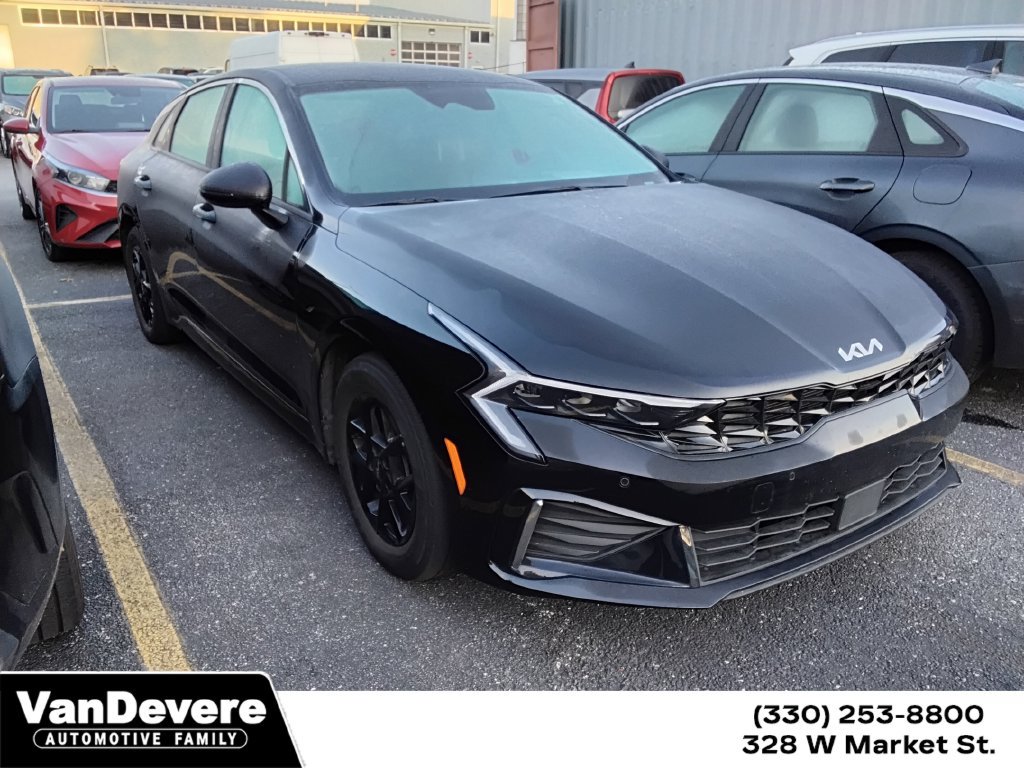 Used 2025 Kia K5 LXS FWD image 1