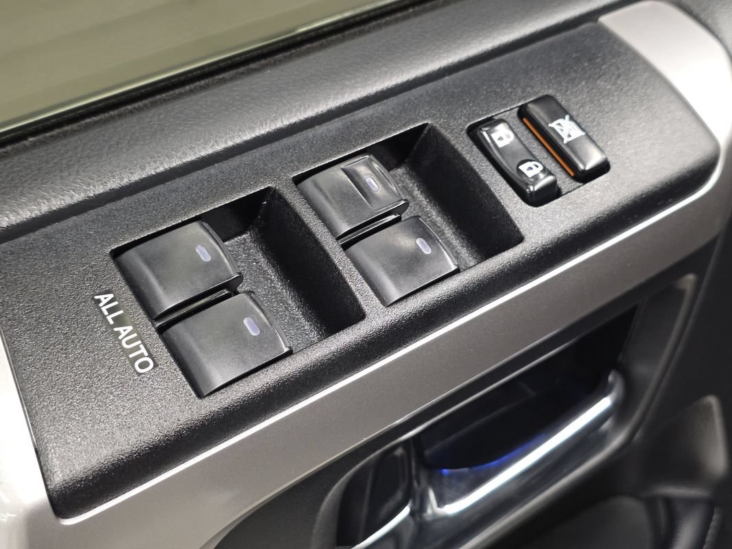 Used 2019 Toyota 4Runner Limited AWD/4WD image 28