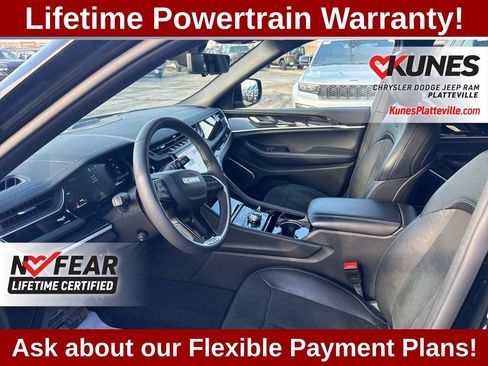 Used 2022 Jeep Grand Cherokee Trailhawk w/ Luxury Tech Group III image 20