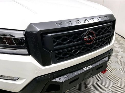 Used 2024 Nissan Frontier PRO-4X w/ Off-Road Protection Package image 30