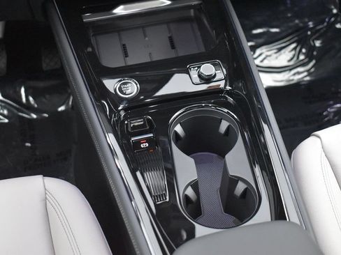 New 2026 Audi Q3 quattro 2.0T AWD/4WD image 17