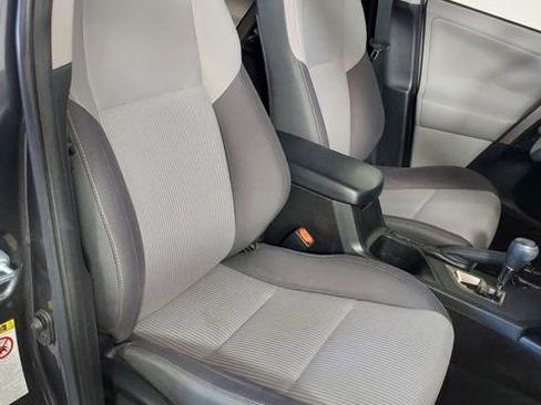 Used 2013 Toyota RAV4 XLE AWD/4WD image 18