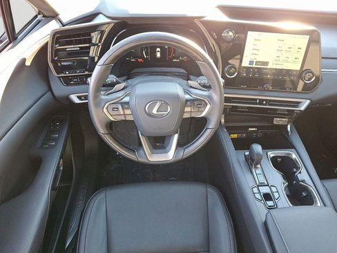 Used 2025 Lexus RX 350 Premium image 12